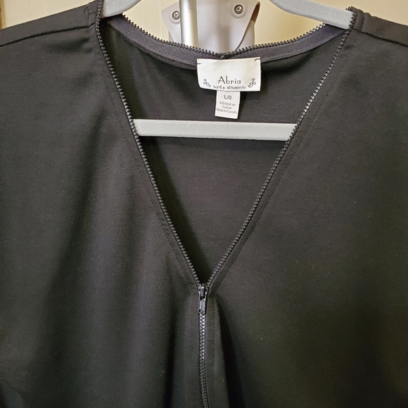 Abria top - Picture 2 of 4